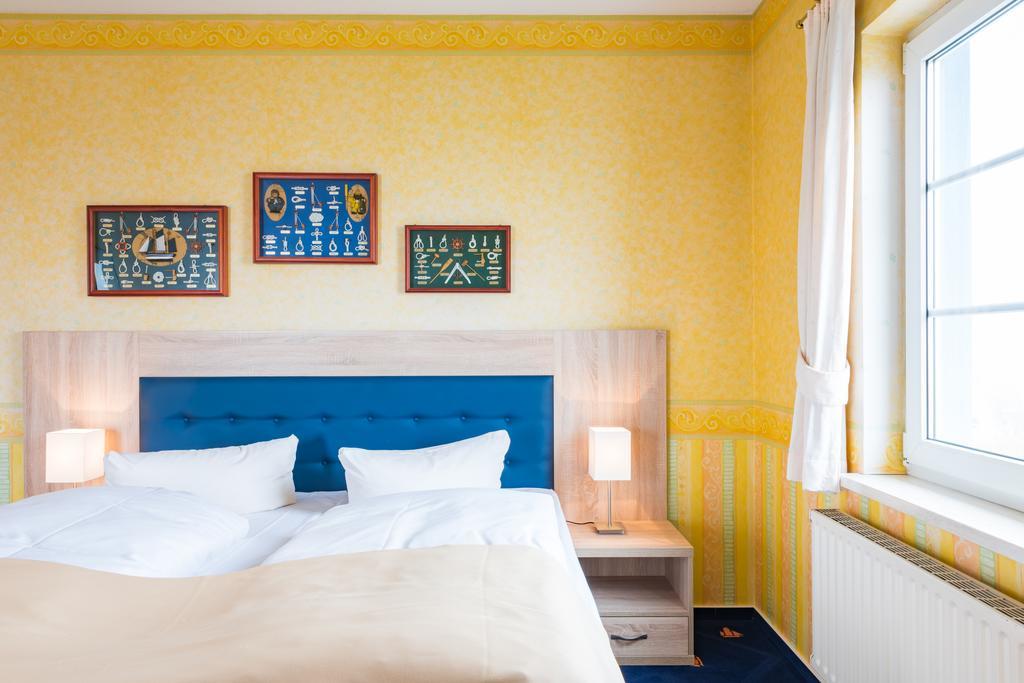 Hotel Boddenhus Garni زنغست المظهر الخارجي الصورة