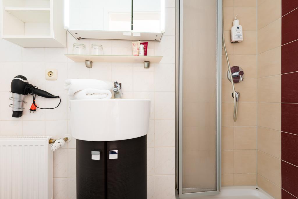 Hotel Boddenhus Garni زنغست المظهر الخارجي الصورة