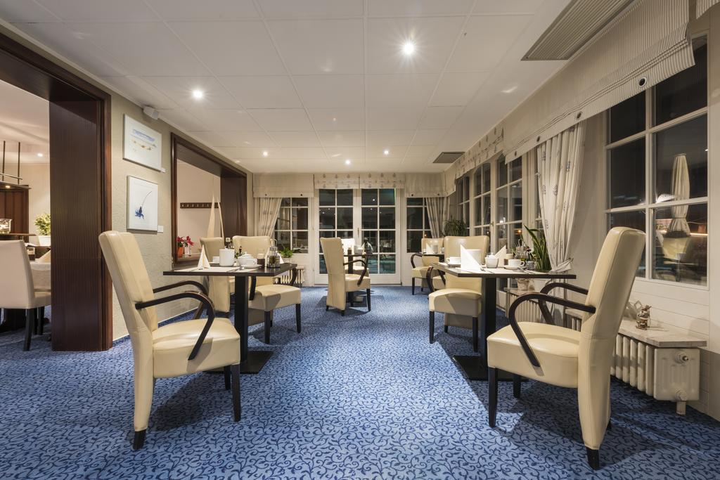 Hotel Boddenhus Garni زنغست المظهر الخارجي الصورة