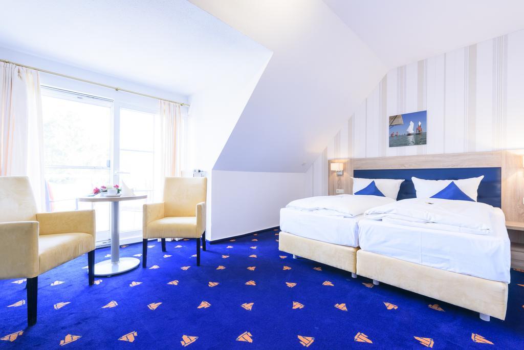 Hotel Boddenhus Garni زنغست المظهر الخارجي الصورة