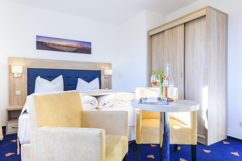 Hotel Boddenhus Garni زنغست المظهر الخارجي الصورة